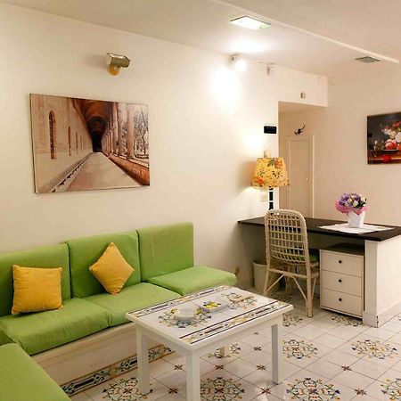 Апартаменты Casa Vacanze Belledonne Неаполь Экстерьер фото